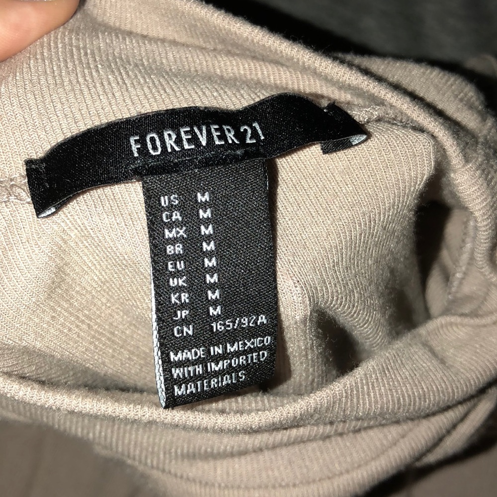 Crop tee - Picture 4 of 4